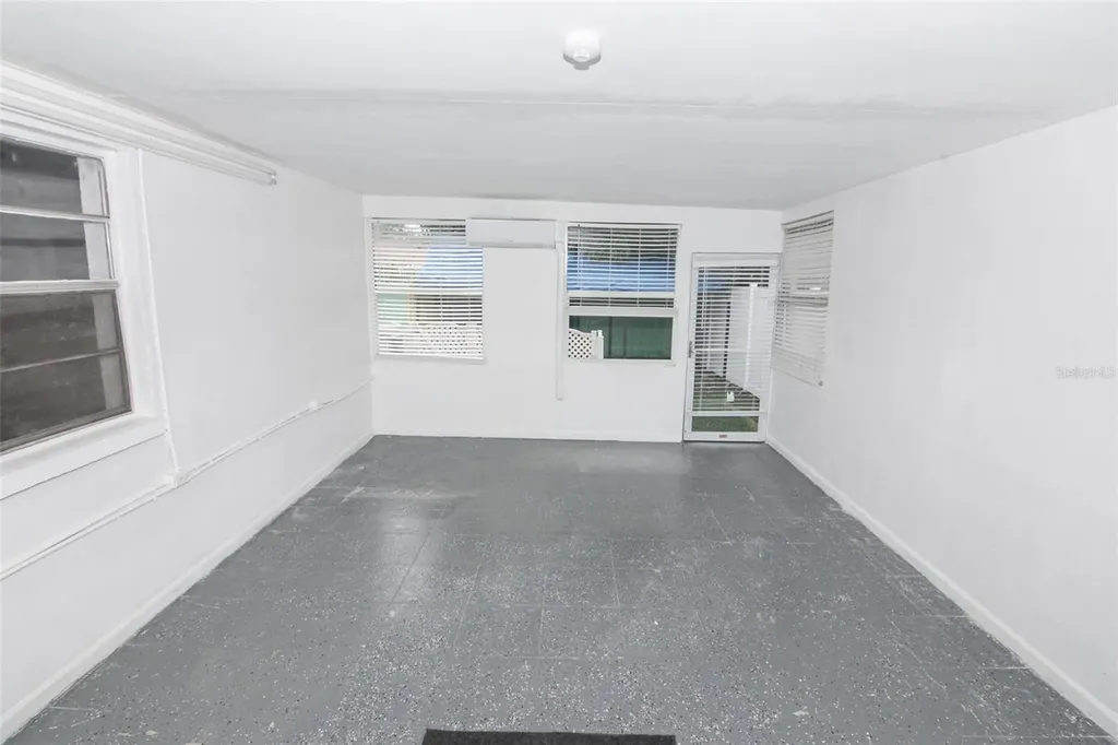 5810 N Thatcher Avenue Tampa FL 33614