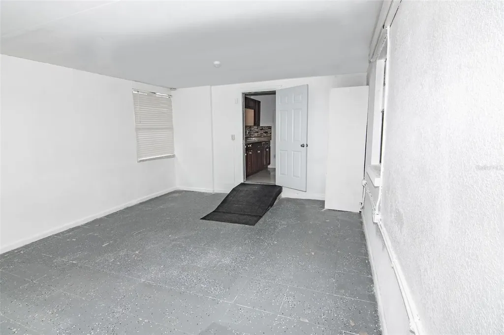 5810 N Thatcher Avenue Tampa FL 33614