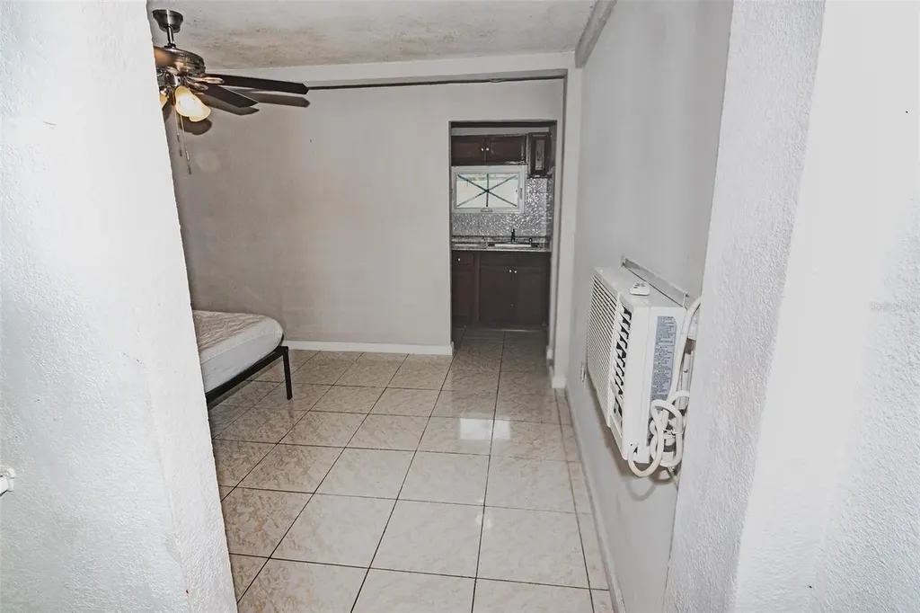 5810 N Thatcher Avenue Tampa FL 33614