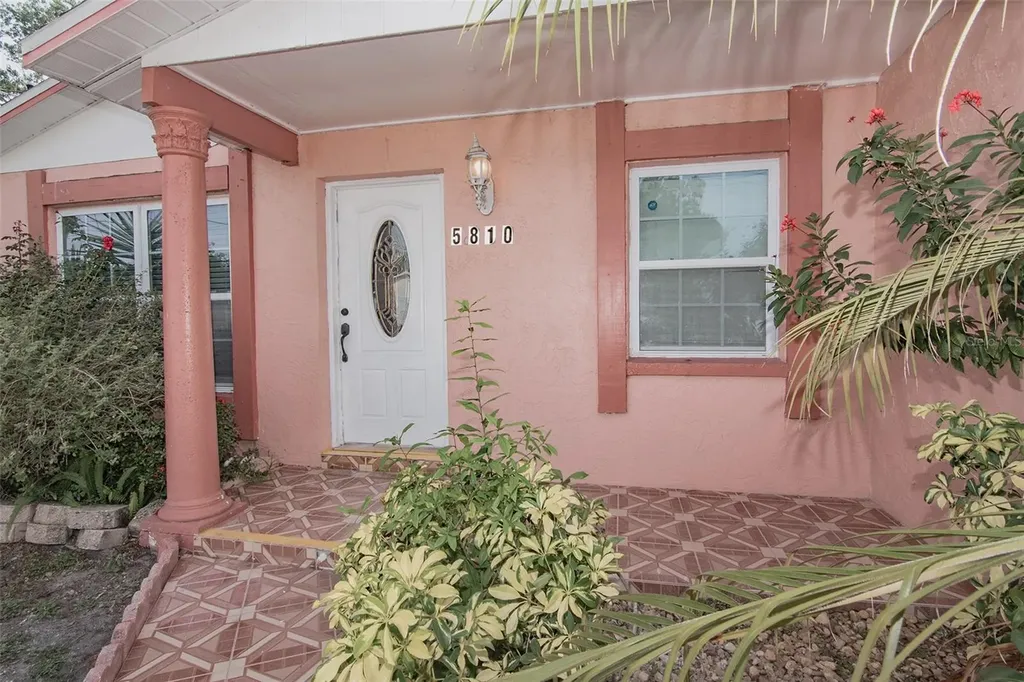 5810 N Thatcher Avenue Tampa FL 33614