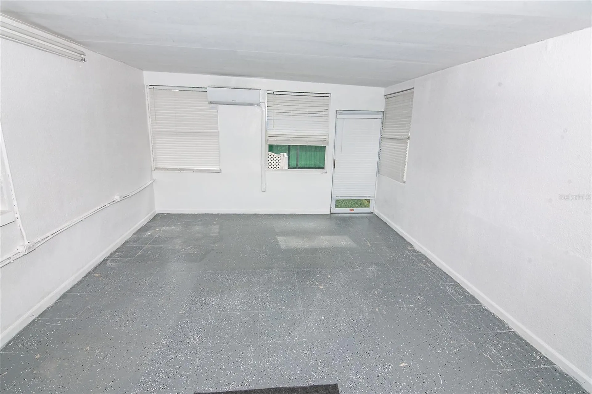 5810 N Thatcher Avenue Tampa FL 33614