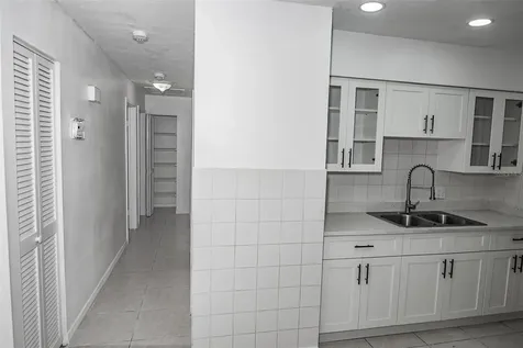 5810 N Thatcher Avenue Tampa FL 33614
