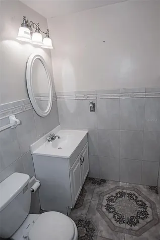 5810 N Thatcher Avenue Tampa FL 33614
