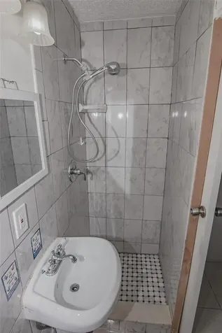 5810 N Thatcher Avenue Tampa FL 33614