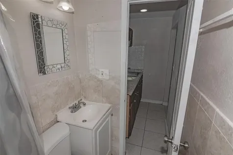 5810 N Thatcher Avenue Tampa FL 33614