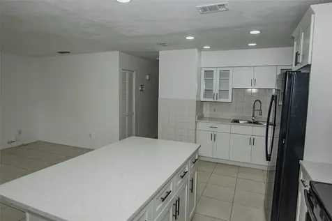 5810 N Thatcher Avenue Tampa FL 33614