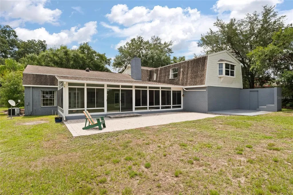 498 Lakewood Drive Brandon FL 33510