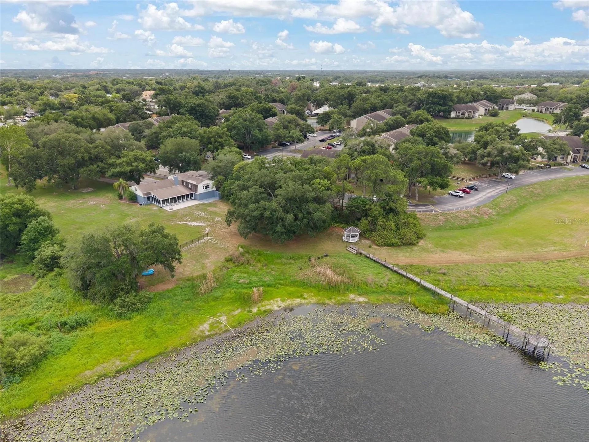 498 Lakewood Drive Brandon FL 33510