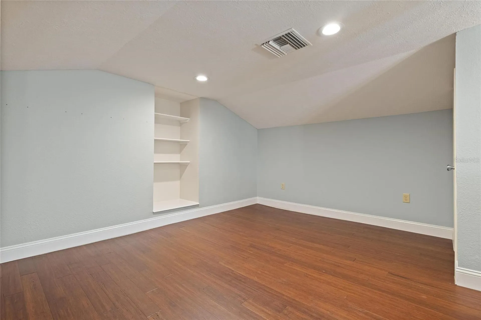 498 Lakewood Drive Brandon FL 33510
