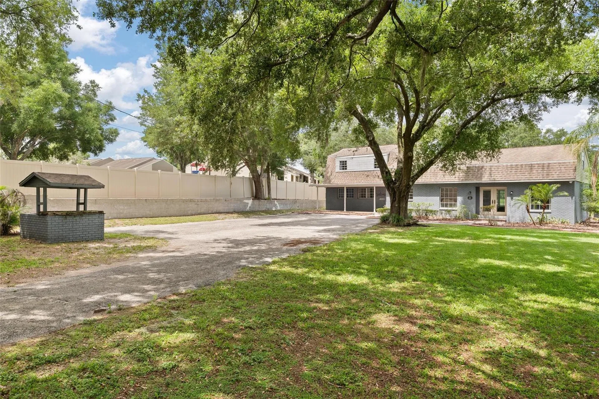 498 Lakewood Drive Brandon FL 33510