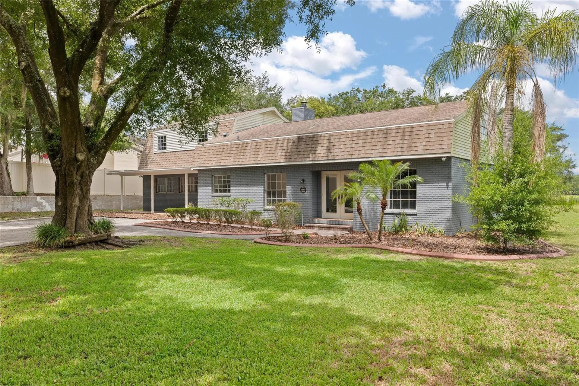 498 Lakewood Drive Brandon FL 33510