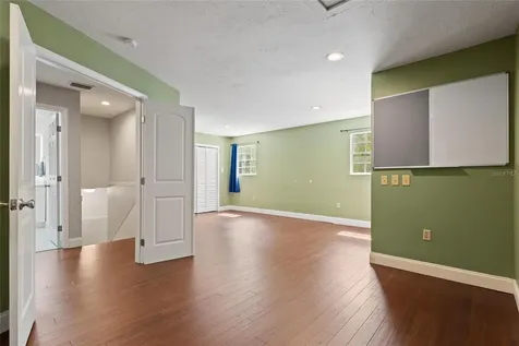498 Lakewood Drive Brandon FL 33510