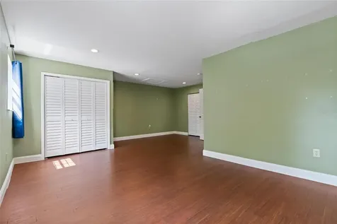 498 Lakewood Drive Brandon FL 33510