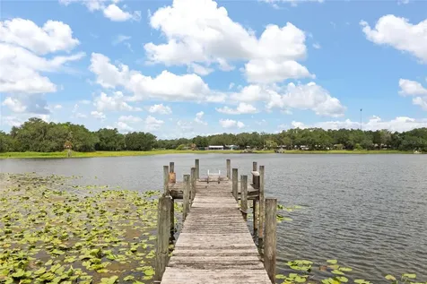 498 Lakewood Drive Brandon FL 33510