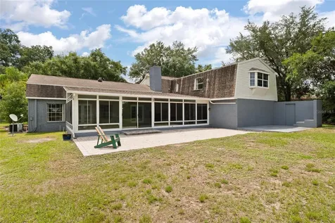 498 Lakewood Drive Brandon FL 33510