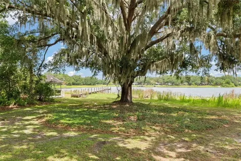 498 Lakewood Drive Brandon FL 33510