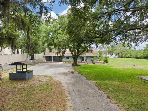 498 Lakewood Drive Brandon FL 33510