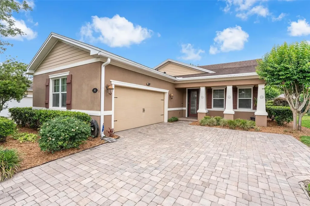 903 Victoria Hills Drive S Deland FL 32724