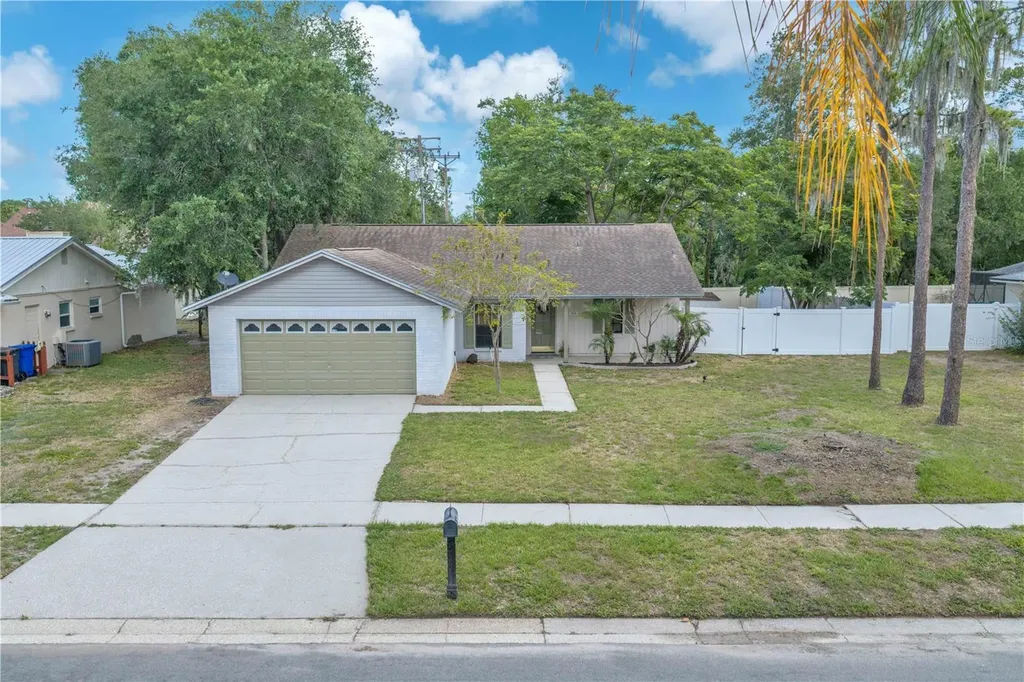 3619 Orangepointe Road Valrico FL 33596