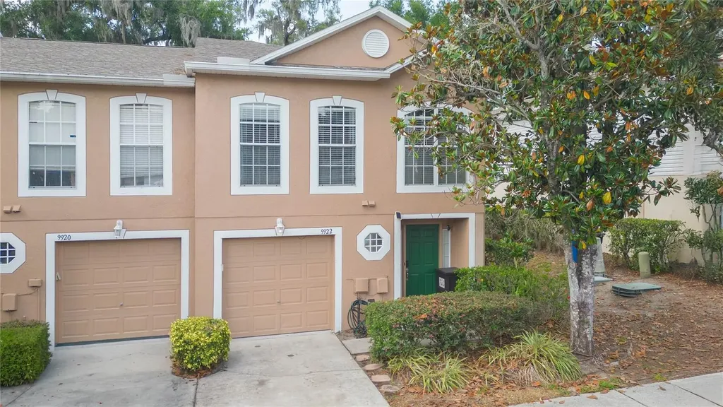 9922 Ashburn Lake Drive Tampa FL 33610
