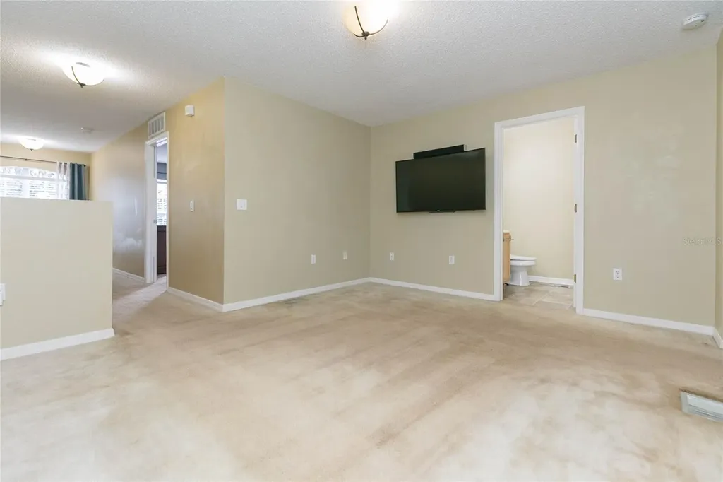 9922 Ashburn Lake Drive Tampa FL 33610