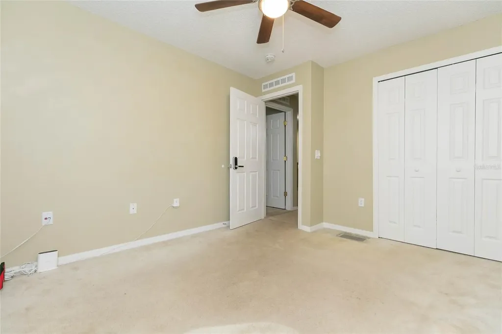 9922 Ashburn Lake Drive Tampa FL 33610