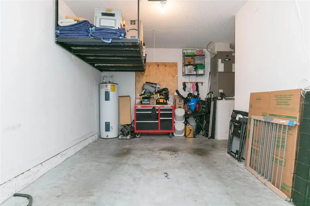 9922 Ashburn Lake Drive Tampa FL 33610