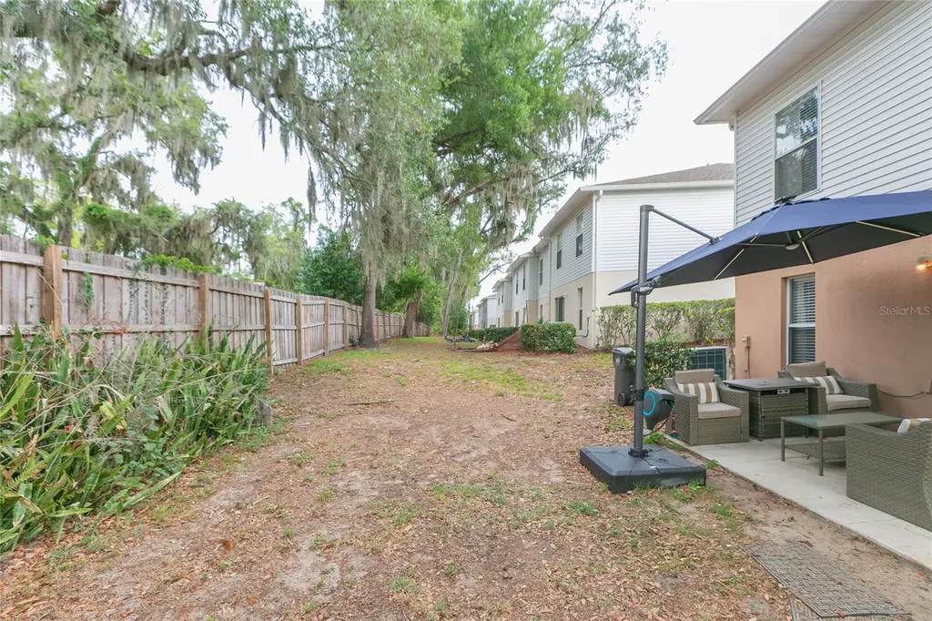 9922 Ashburn Lake Drive Tampa FL 33610