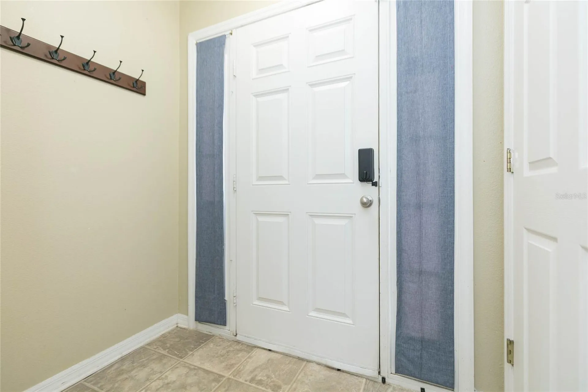 9922 Ashburn Lake Drive Tampa FL 33610
