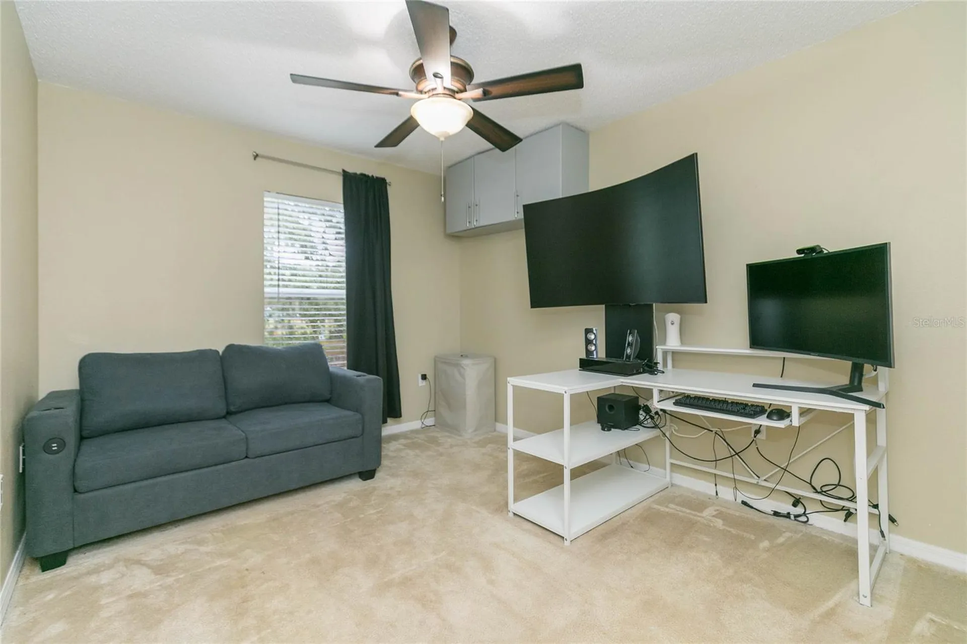 9922 Ashburn Lake Drive Tampa FL 33610