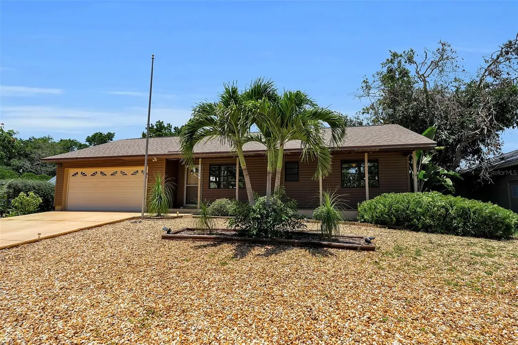7206 8th Avenue NW Bradenton FL 34209