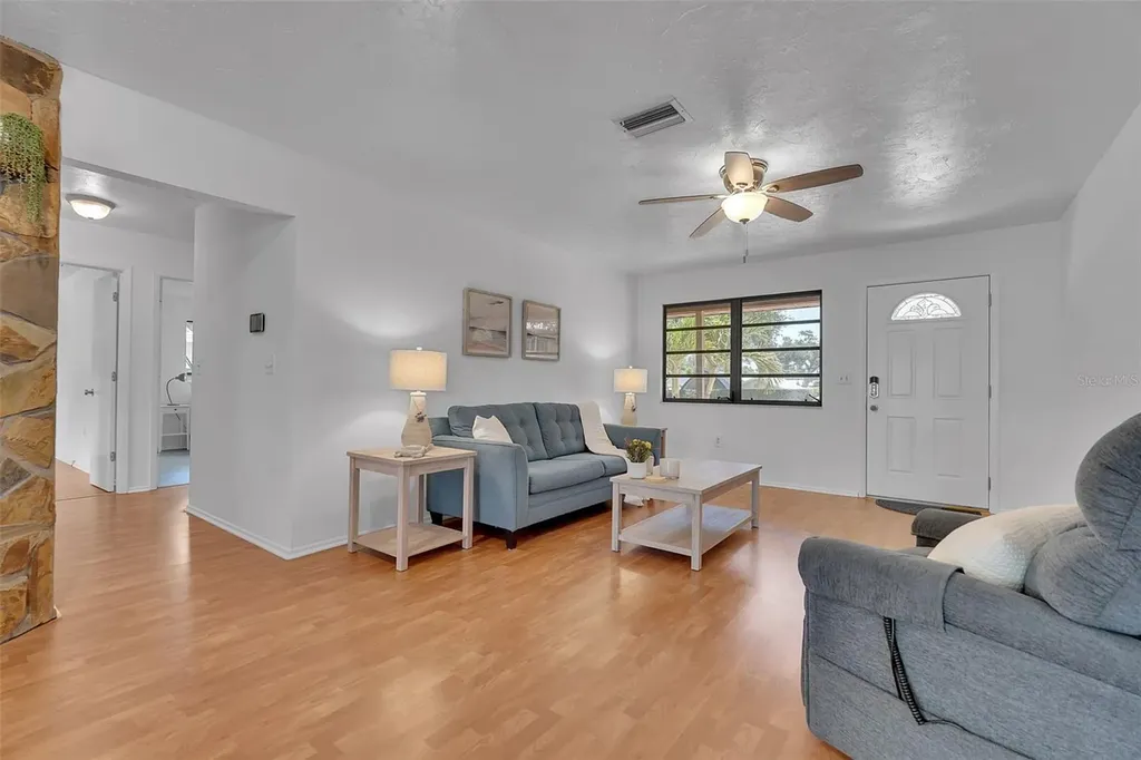 7206 8th Avenue NW Bradenton FL 34209