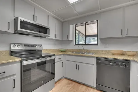 7206 8th Avenue NW Bradenton FL 34209