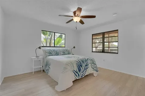 7206 8th Avenue NW Bradenton FL 34209