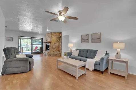 7206 8th Avenue NW Bradenton FL 34209