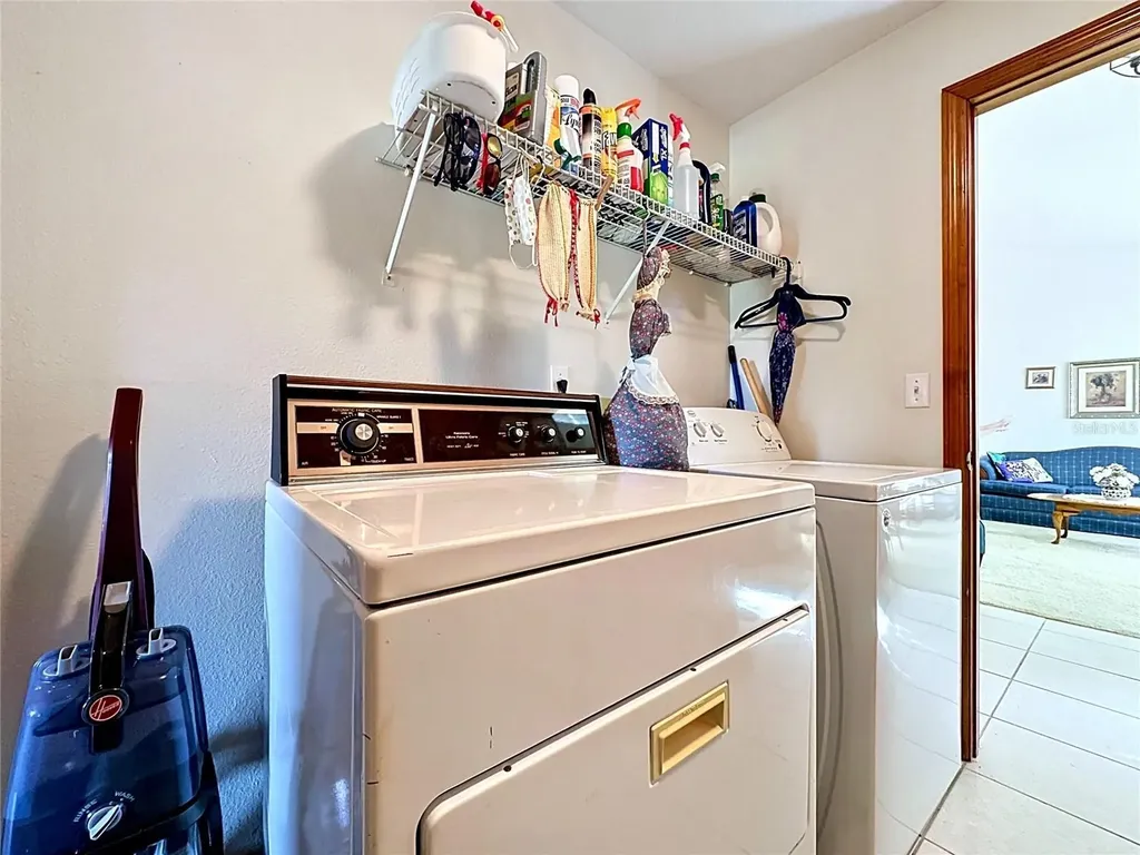 1681 E Spring Ridge Circle Winter Garden FL 34787