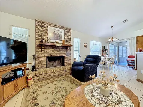 1681 E Spring Ridge Circle Winter Garden FL 34787
