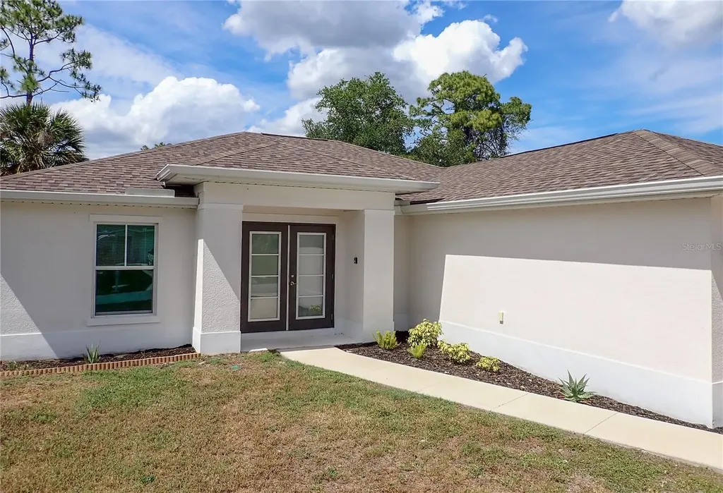 3718 Donahue Avenue North Port FL 34288