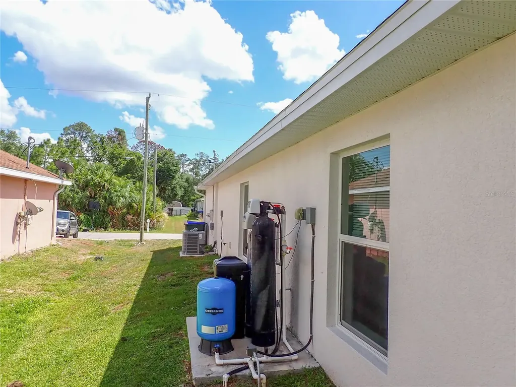 3718 Donahue Avenue North Port FL 34288