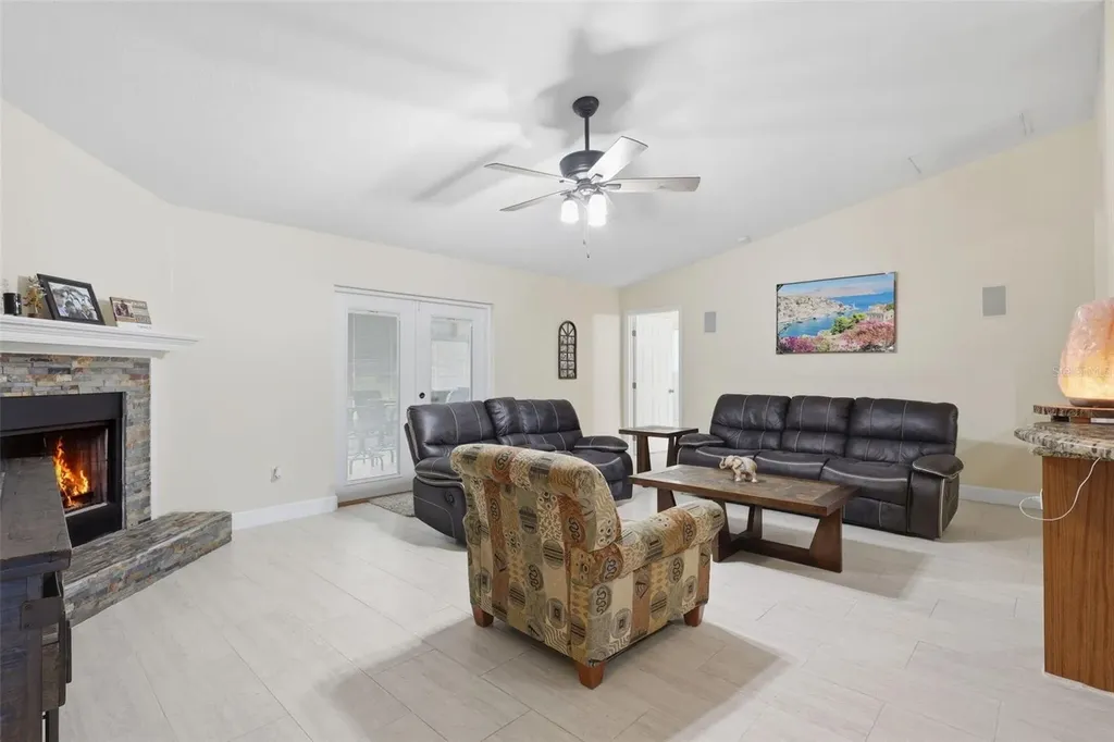 24 Pecan Pass Ocala FL 34472