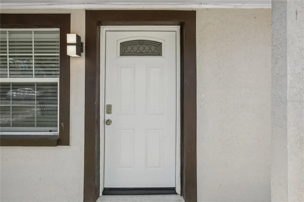 8703 Navajo Avenue Tampa FL 33637