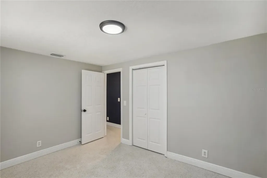 8703 Navajo Avenue Tampa FL 33637