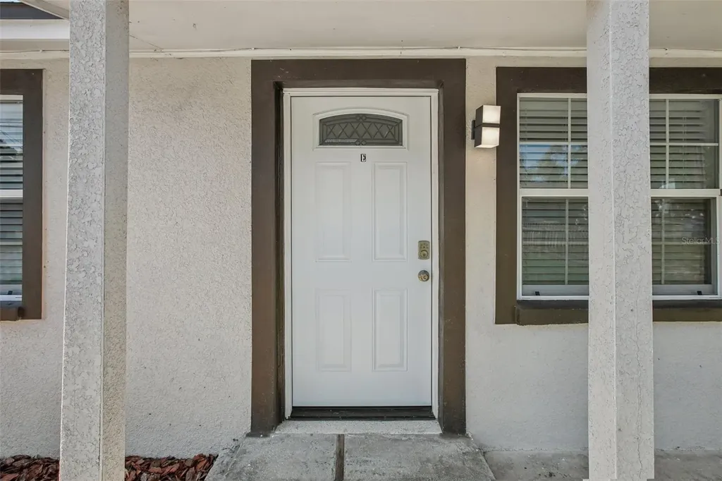 8703 Navajo Avenue Tampa FL 33637