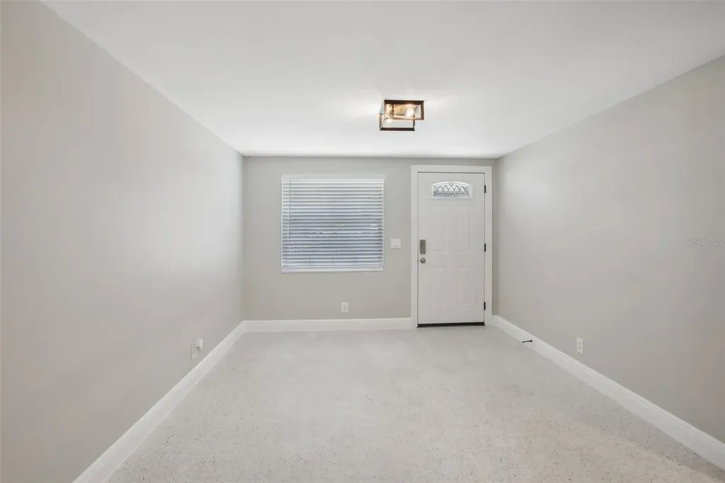 8703 Navajo Avenue Tampa FL 33637