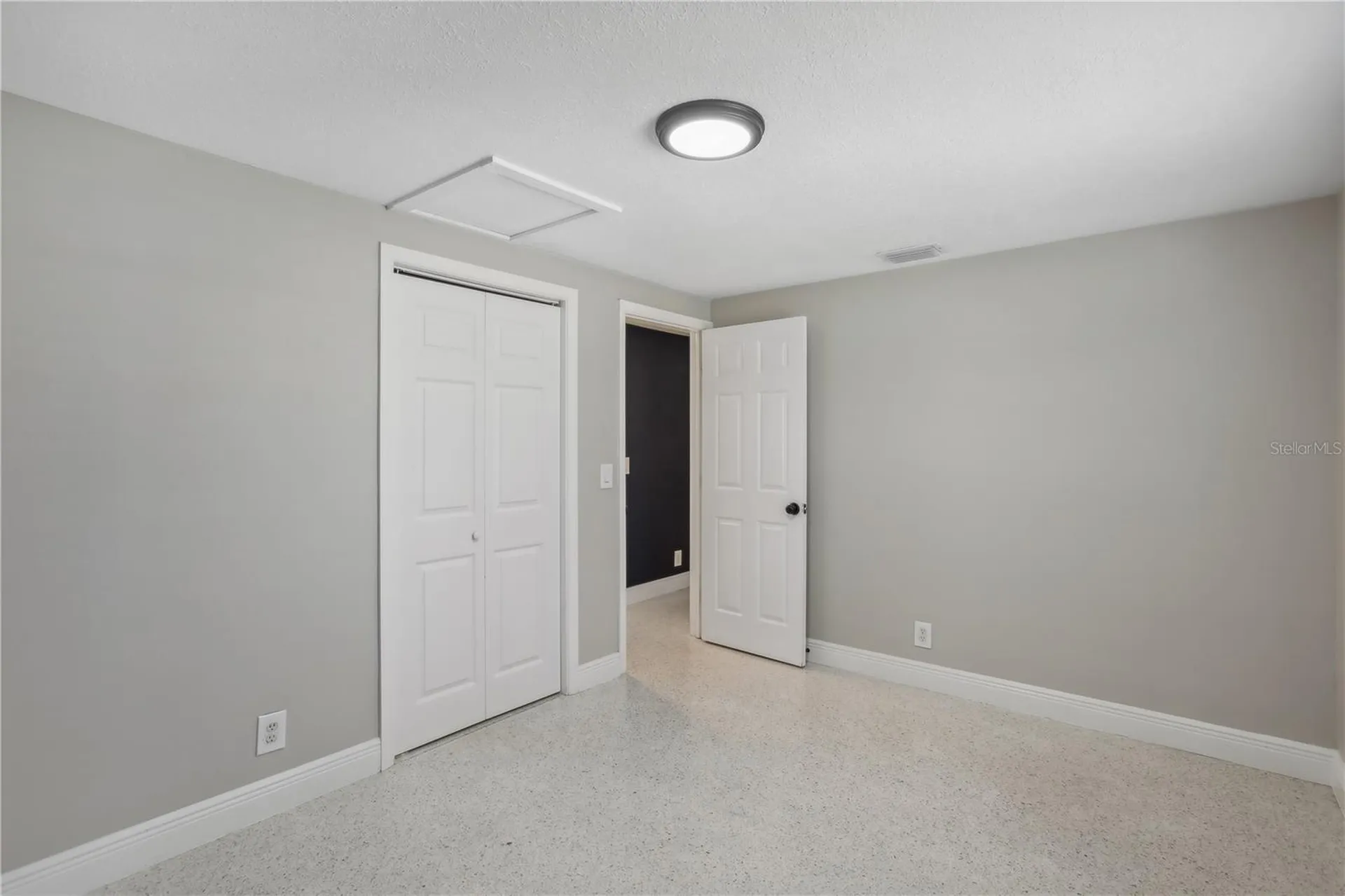 8703 Navajo Avenue Tampa FL 33637