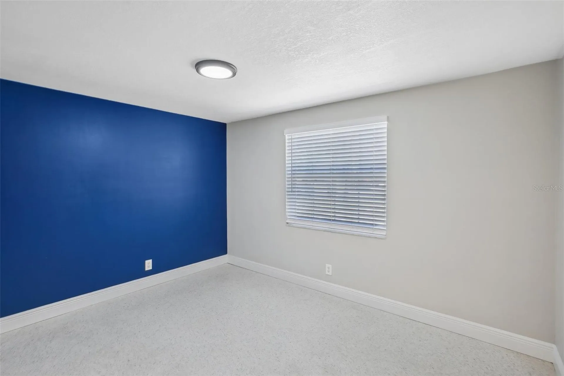 8703 Navajo Avenue Tampa FL 33637