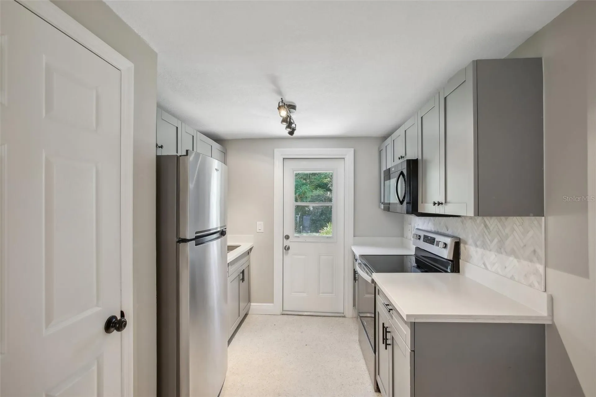 8703 Navajo Avenue Tampa FL 33637