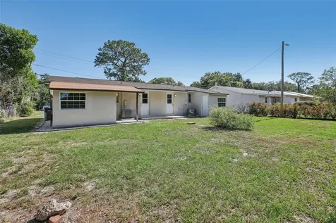 8703 Navajo Avenue Tampa FL 33637