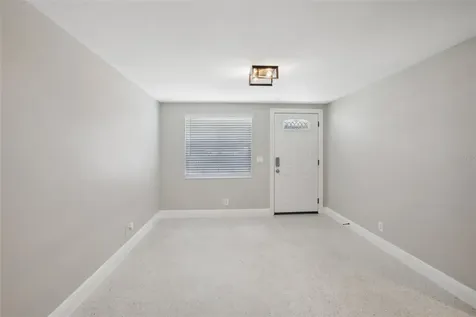 8703 Navajo Avenue Tampa FL 33637