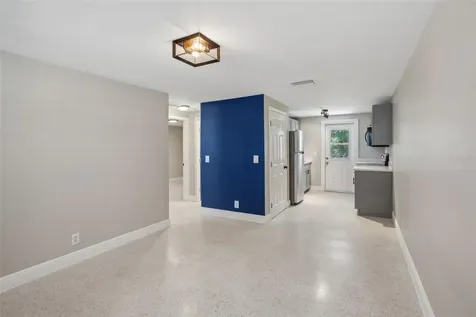 8703 Navajo Avenue Tampa FL 33637